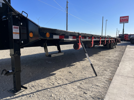 New 2026 PJ 102"x40' GN Low-Pro Air-Ride Flatbed w/ Duals - LD