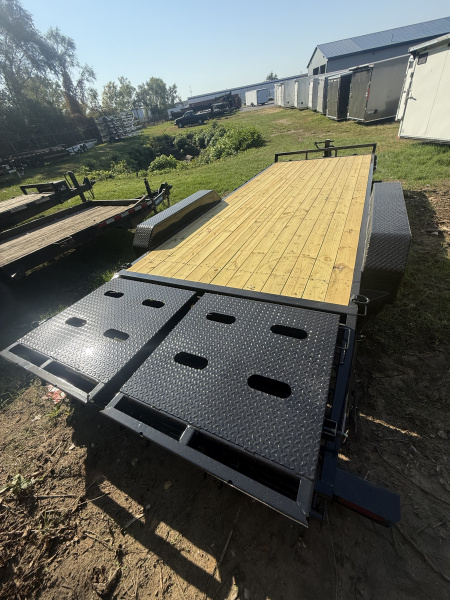 New 2025 Sure-Trac 7x17+3 Universal Ramp Car Hauler
