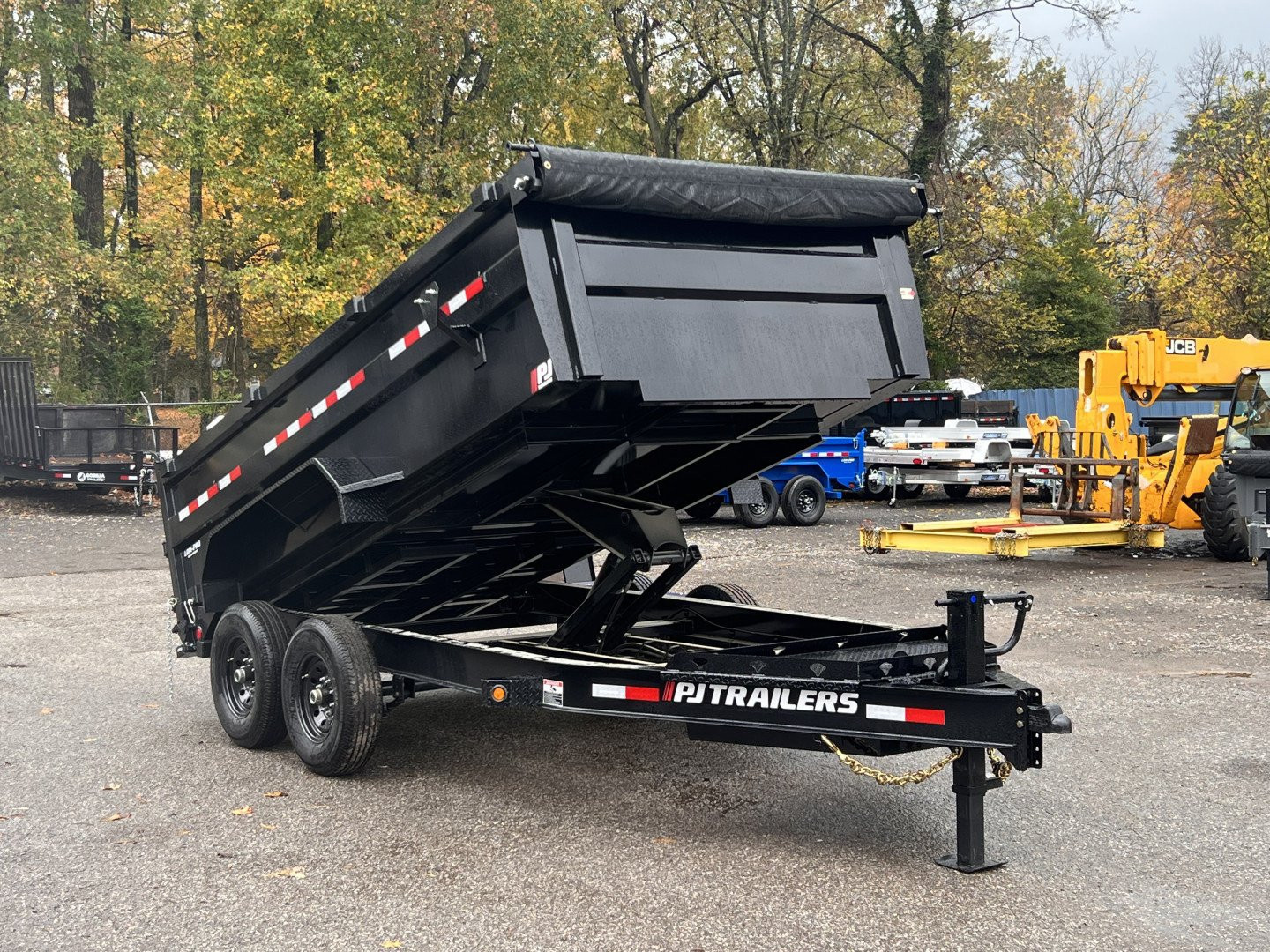 New 2026 PJ Trailers 83" x 14' Low-Pro 3' Side 14K (DM) Dump Trailer