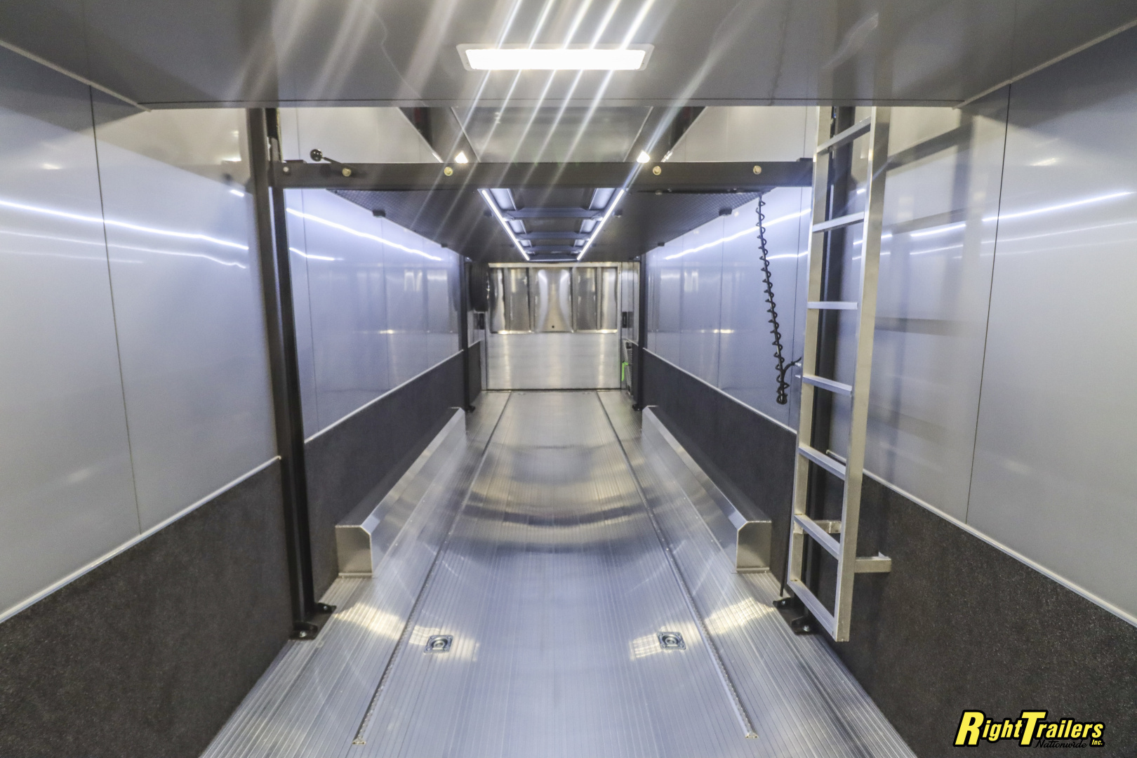 New 2025 8.5X32 inTech Stacker