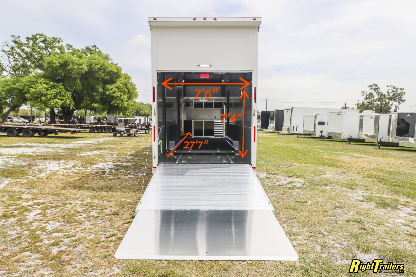 New 2025 8.5X32 inTech Stacker