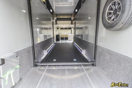 New 2025 8.5X32 inTech Stacker