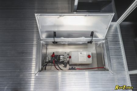 New 2025 8.5X32 inTech Stacker