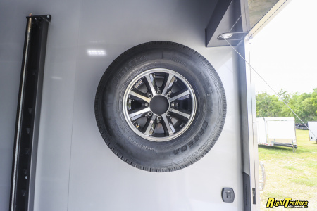 New 2025 8.5X32 inTech Stacker