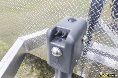 New 2025 8.5X32 inTech Stacker