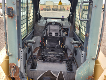 Used 2006 GEHL 5640 Skid Steer