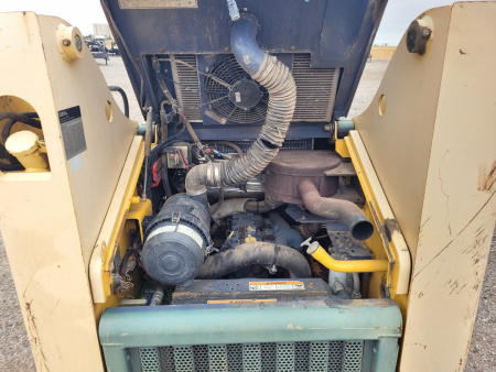 Used 2006 GEHL 5640 Skid Steer