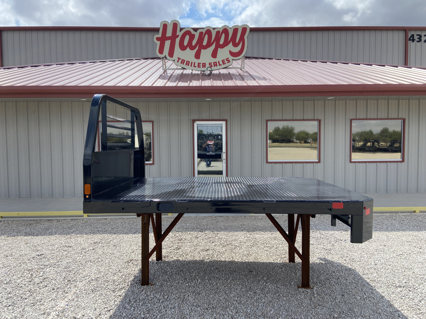 New Warrior Steel Flat Deck Body Truck Bed – Stinger