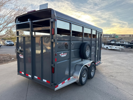 New 2025 C & B Quality Trailer Works MAVST17-9.9K Horse Trailer