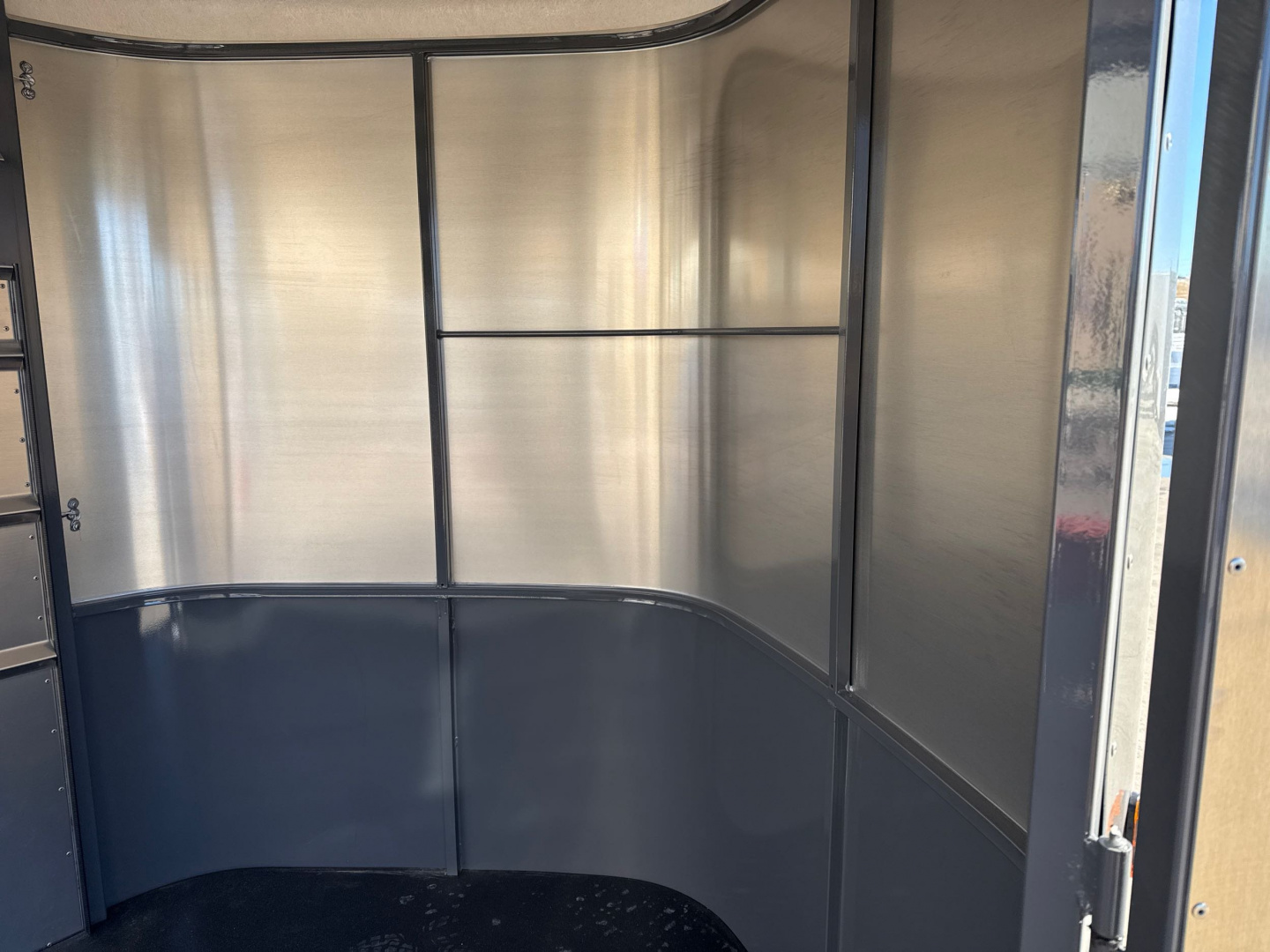 New 2025 C & B Quality Trailer Works MAVST12-7K Horse Trailer