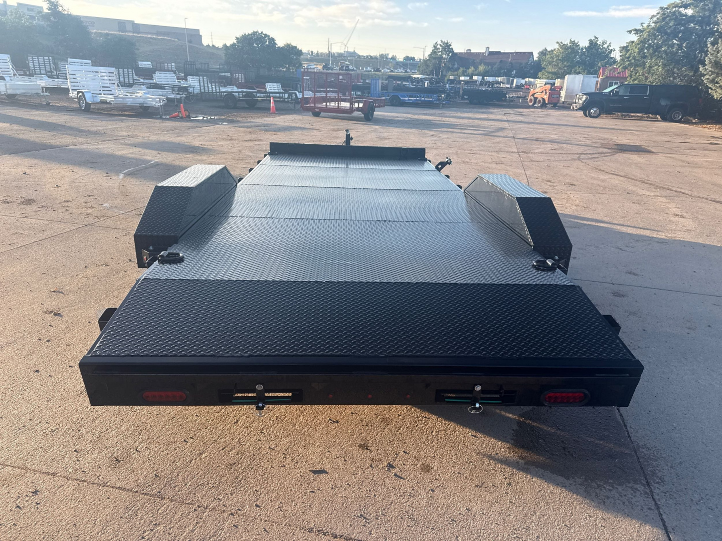 New 2025 Liberty Industries LC7K83X16+2C4SF Flatbed Trailer