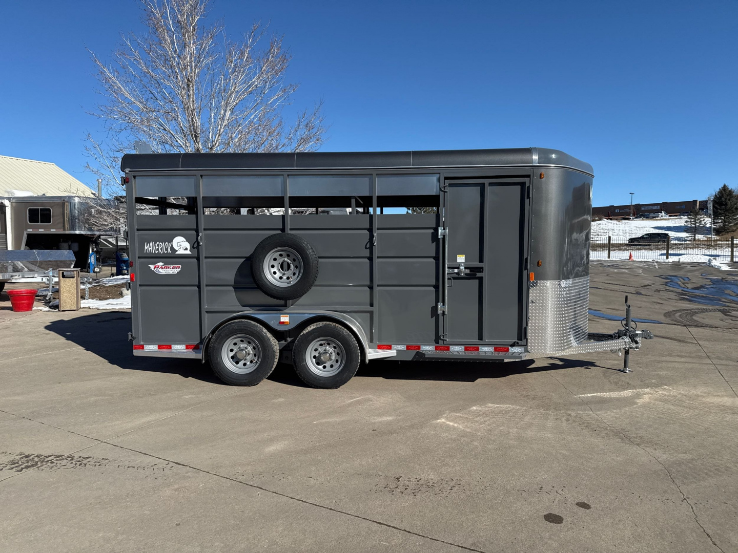 New 2025 C & B Quality Trailer Works MAVST17-9.9KSLD Horse Trailer