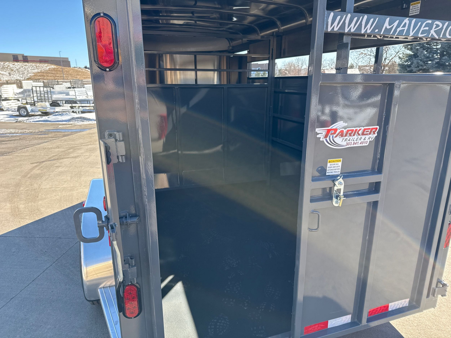 New 2025 C & B Quality Trailer Works MAVST17-9.9KSLD Horse Trailer