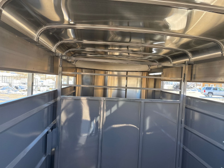 New 2025 C & B Quality Trailer Works MAVST17-9.9KSLD Horse Trailer