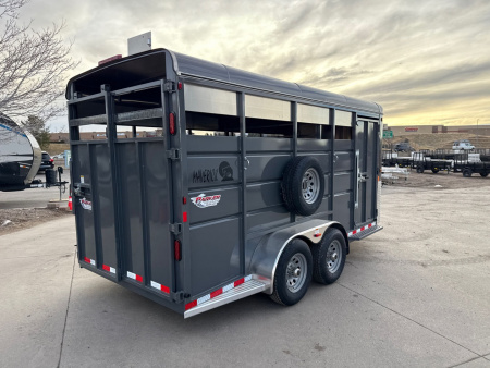 New STOCK - 2025 Maverick 2 Place Horse Trailer