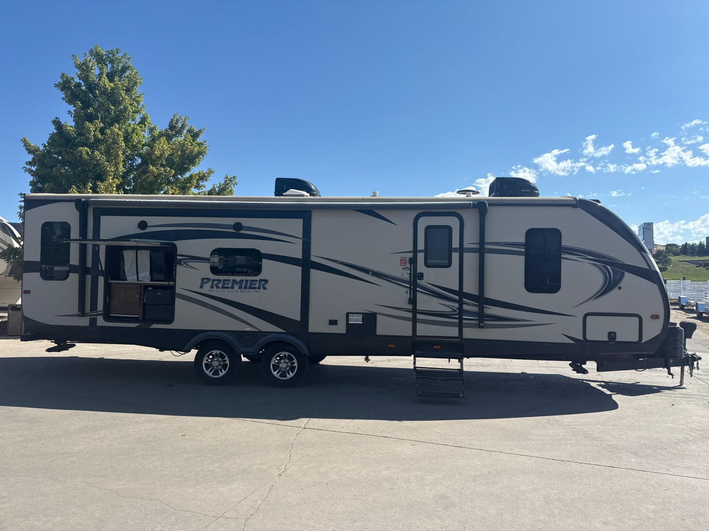 Used 2017 Keystone RV 30RIPR Travel Trailer