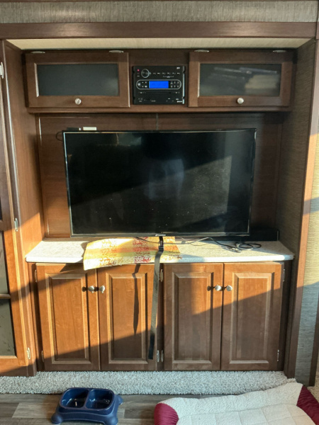 Used 2017 Keystone RV 30RIPR Travel Trailer