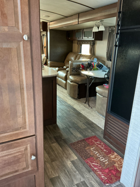 Used 2017 Keystone RV 30RIPR Travel Trailer