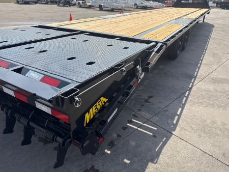 New 2026 Big Tex Trailers 14GN-40D5A-MRBK Flatbed Trailer