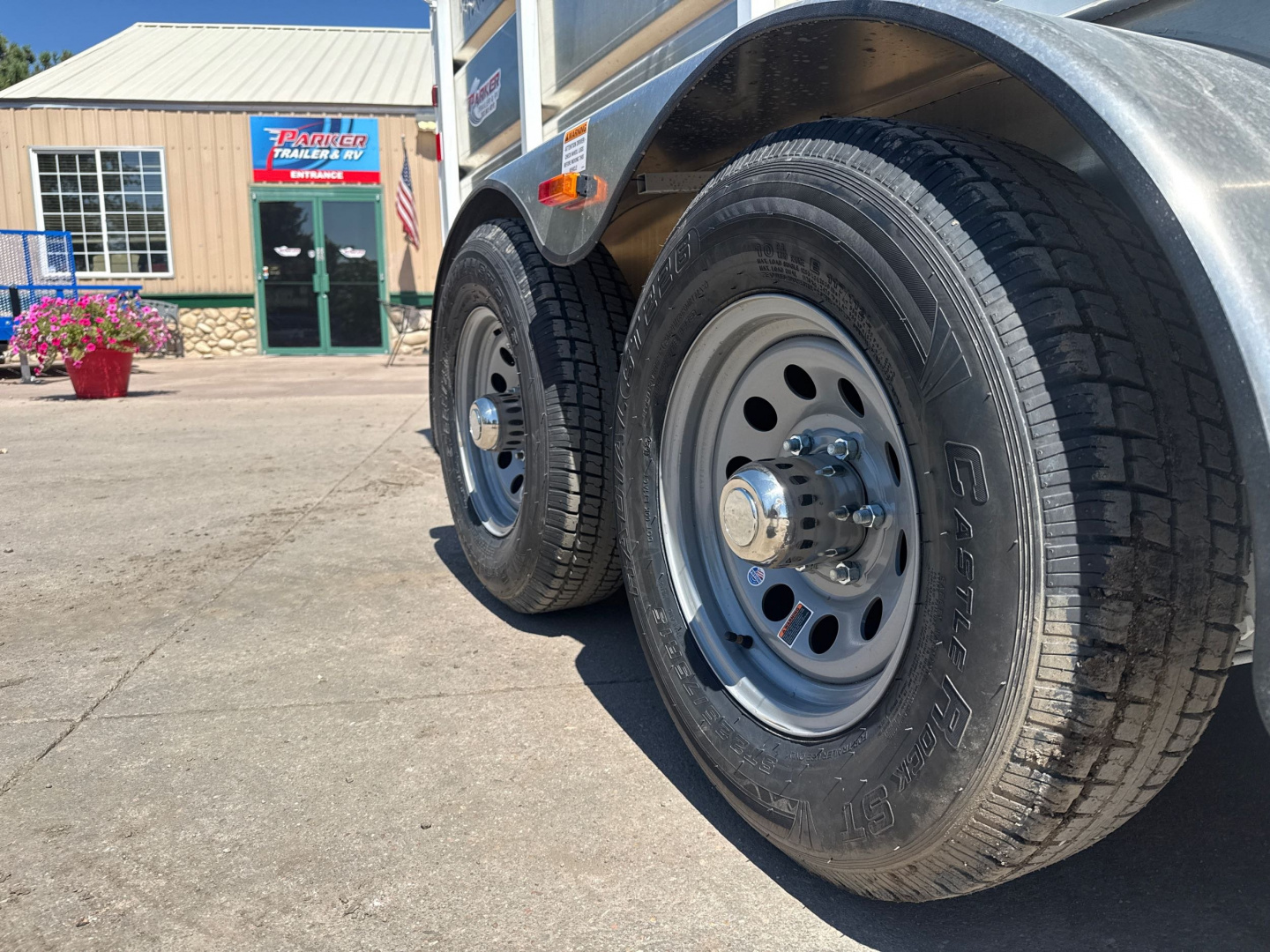 New 2026 C & B Quality Trailer Works MAVGN3HS-12K Horse Trailer