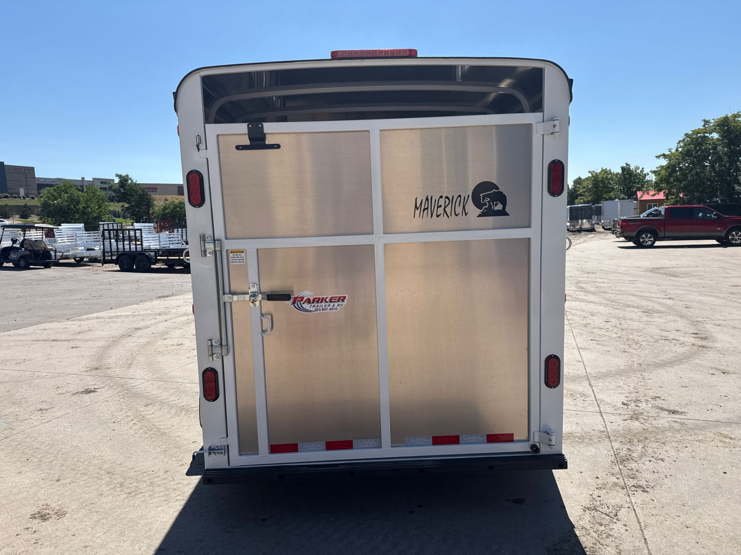 New 2026 C & B Quality Trailer Works MAVGN3HS-12K Horse Trailer