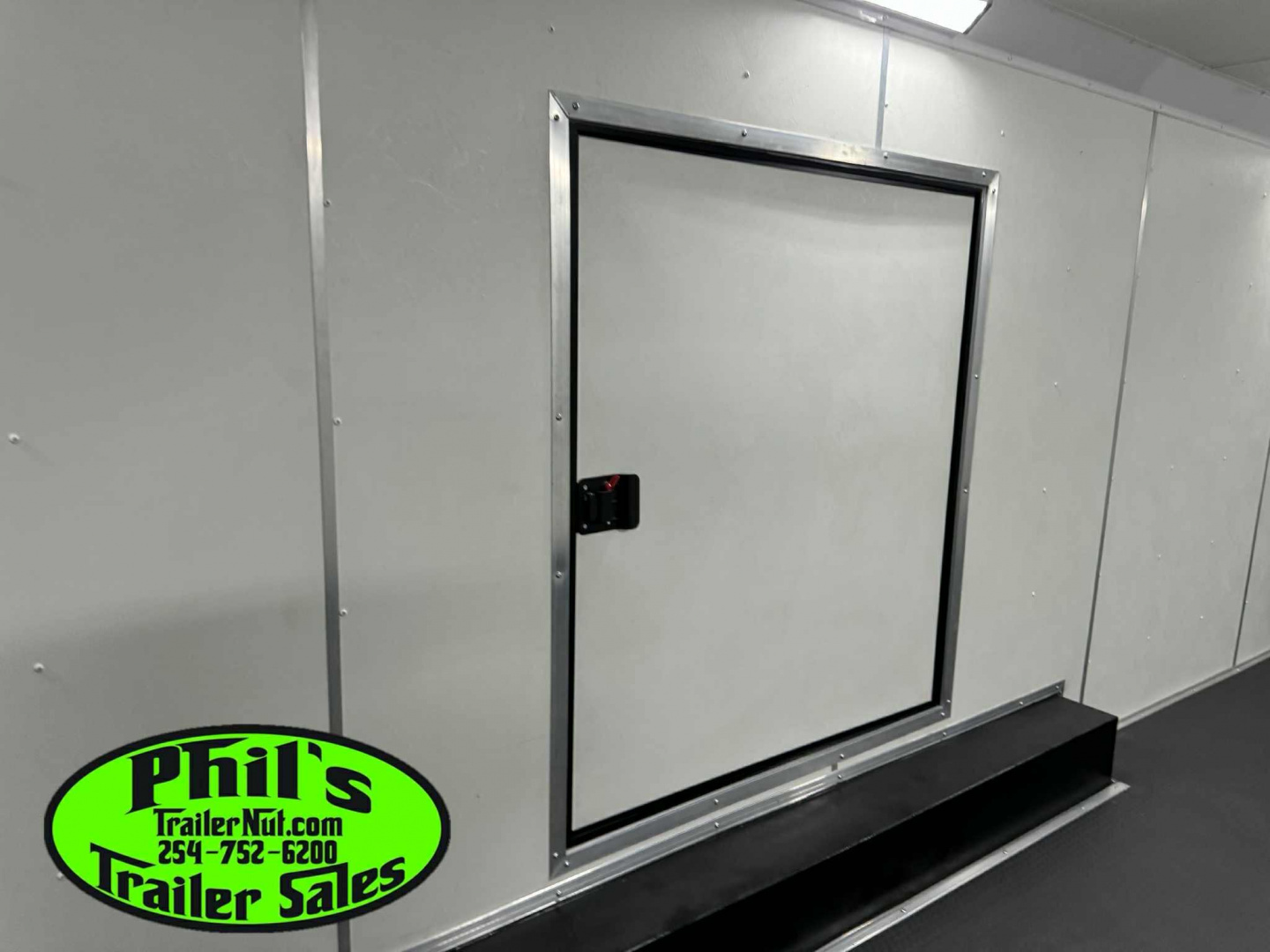 New Pace American 8.5 X28 CARGO SPORT Car / Racing Trailer ESCAPE DOOR SPREAD AXLES & UPGRADED .080 EXTERIOR!