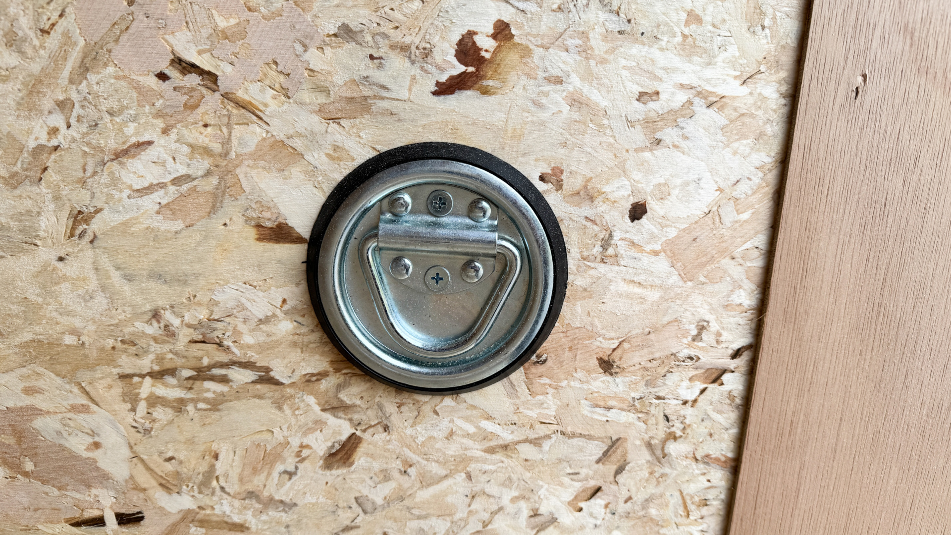 New American Hauler 5X8 Enclosed Trailer -- Single Swing Door!