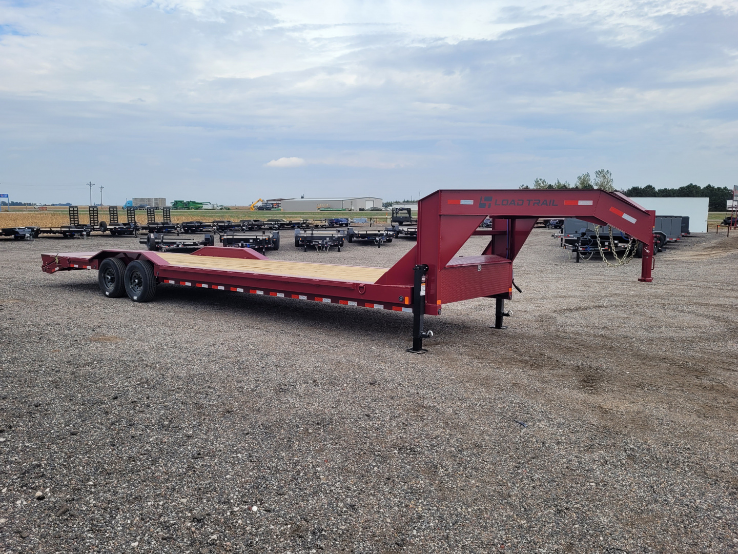 New 2026 Load Trail 102"x32' Gooseneck Carhauler Trailer W/Max Ramps