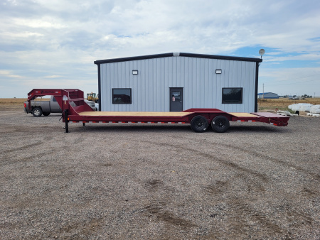 New 2026 Load Trail 102 x32' Gooseneck Carhauler Trailer W/Max Ramps