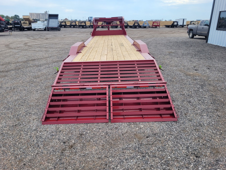 New 2026 Load Trail 102"x32' Gooseneck Carhauler Trailer W/Max Ramps
