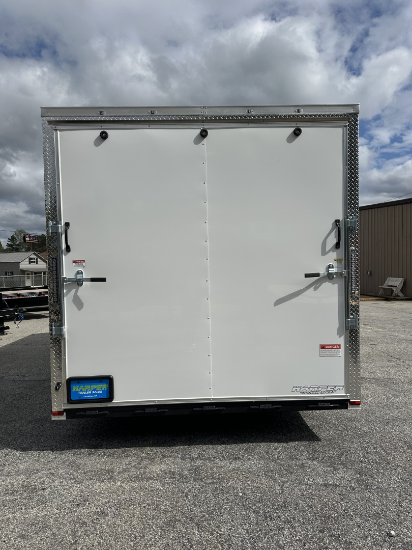 New 2025 8.5X18 10K QUALITY CARGO TANDEM AXLE ENCLOSED TRAILER WITH POLYCORE EXTERIOR