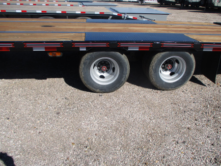 New 2026 Diamond T Flatbed Trailer 8'6 X 36