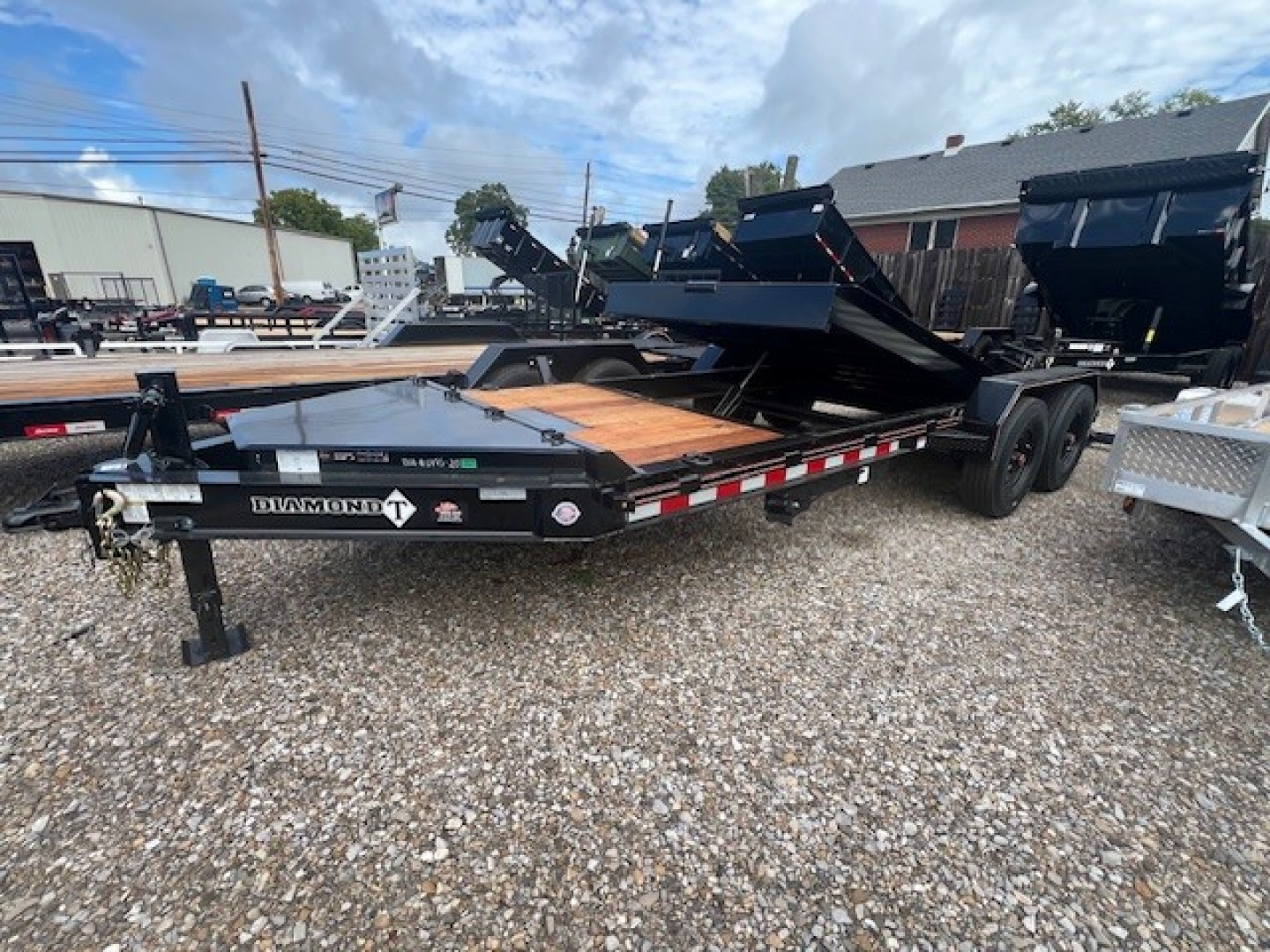New 2026 Diamond T 83x20 (16+4) 16K Split Deck Tilt Trailer