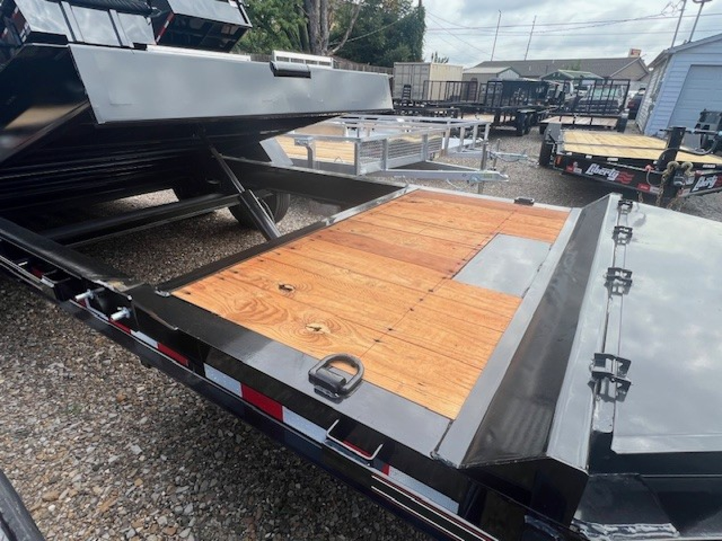 New 2026 Diamond T 83x20 (16+4) 16K Split Deck Tilt Trailer