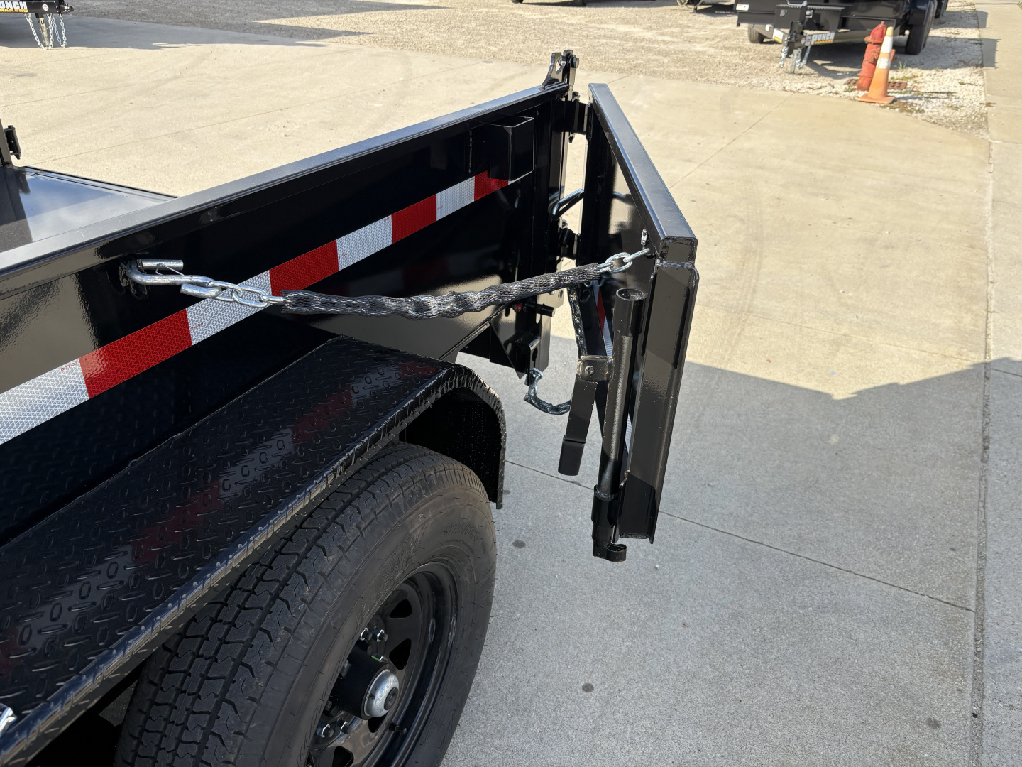 New 2026 Punch 83"X14' SCISSOR 14K DUMP Dump Trailer