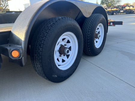 Used 2012 20’ Load Trail flatbed Trailer 2-5200 lb axles=10K, dovetail, removable fenders, Slide In Ramps