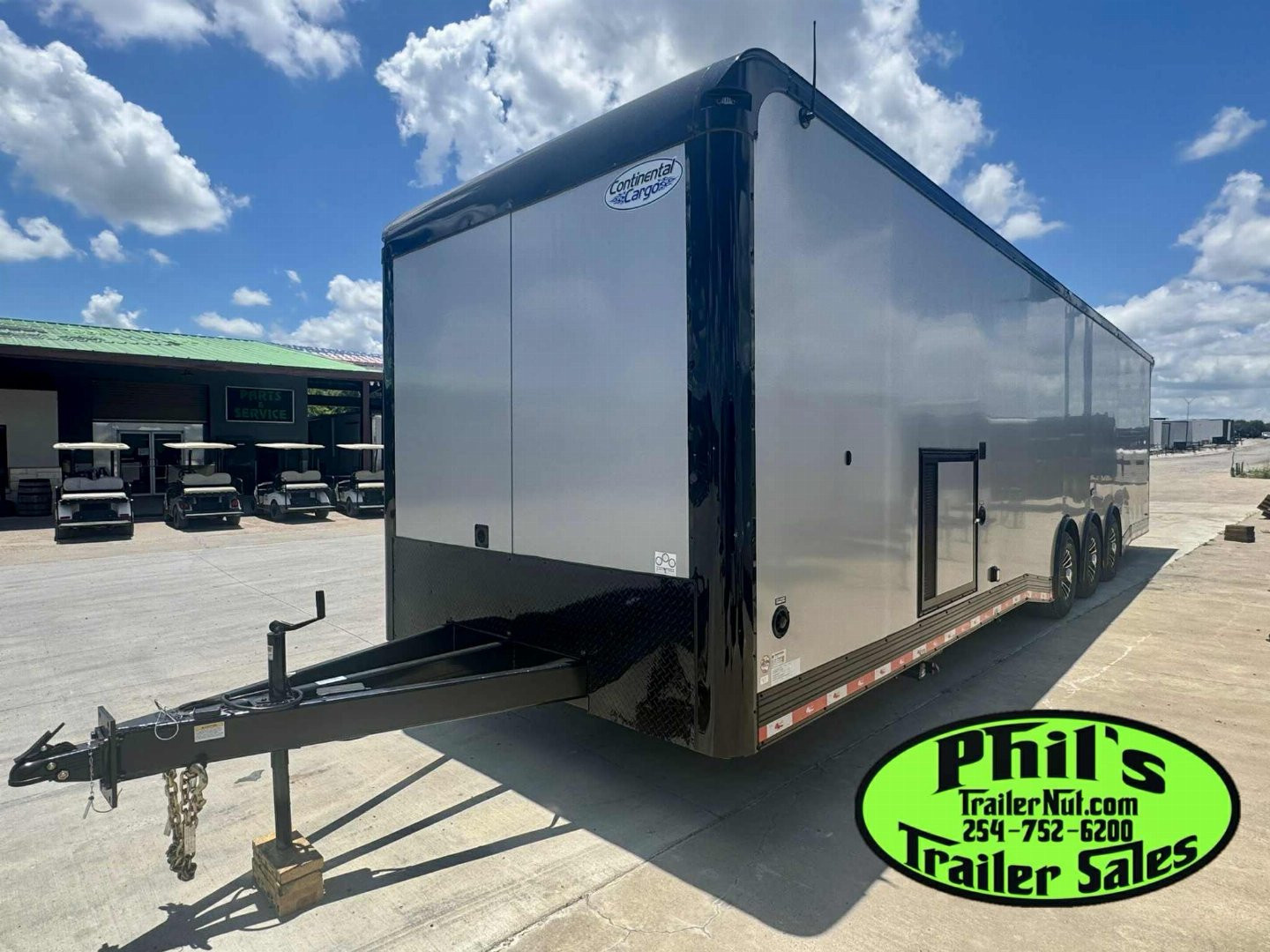 New CONTINENTAL CARGO NEW 85X34 ENCLOSED RACE TRAILER BATHROOM ELECTRIC AWNING CAR HAULER TRAILER CARGO TRAILERS Car / Racing Trailer