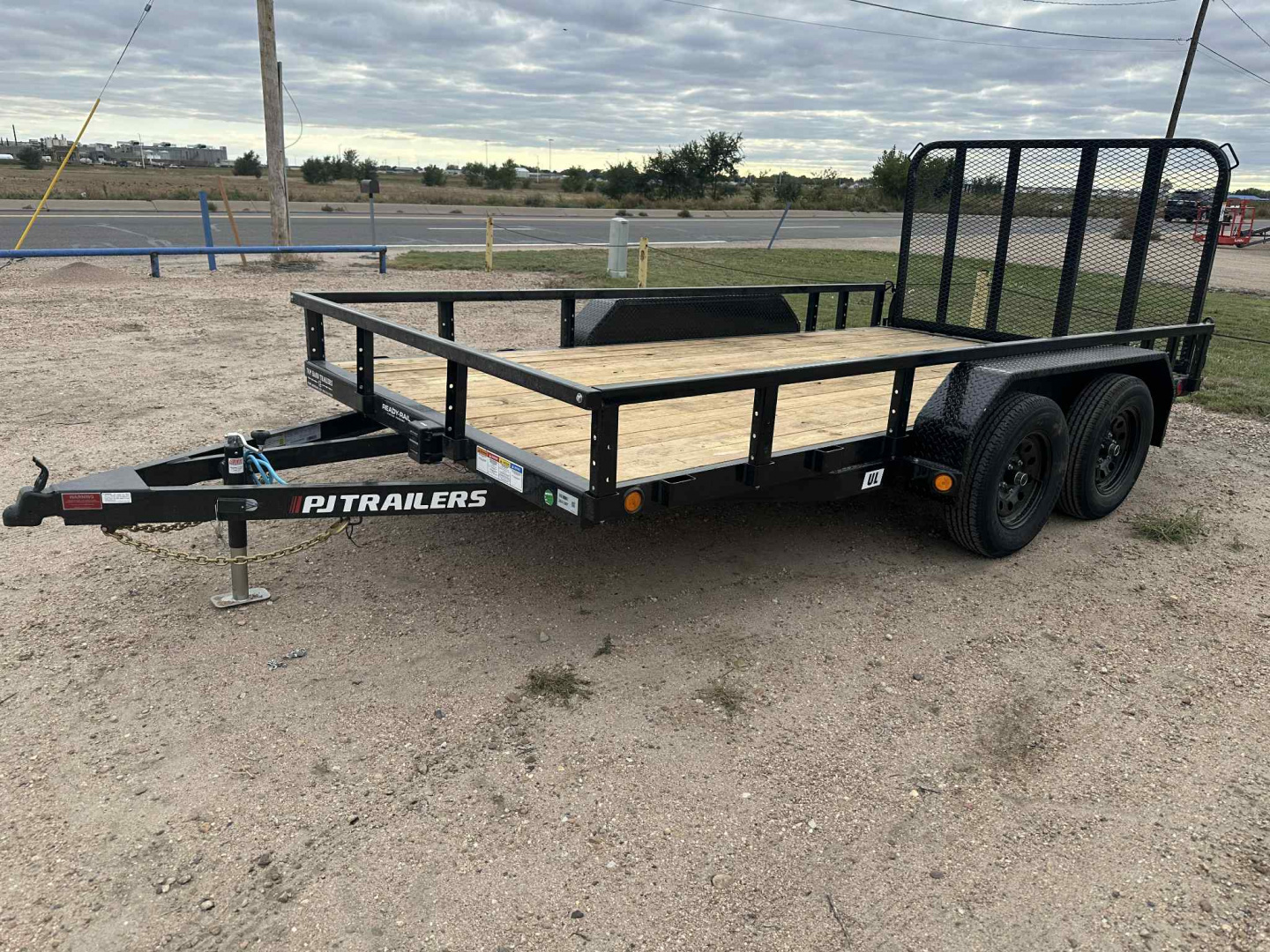 New 2026 PJ 14' Tandem Axle Utility Trailer (UL)