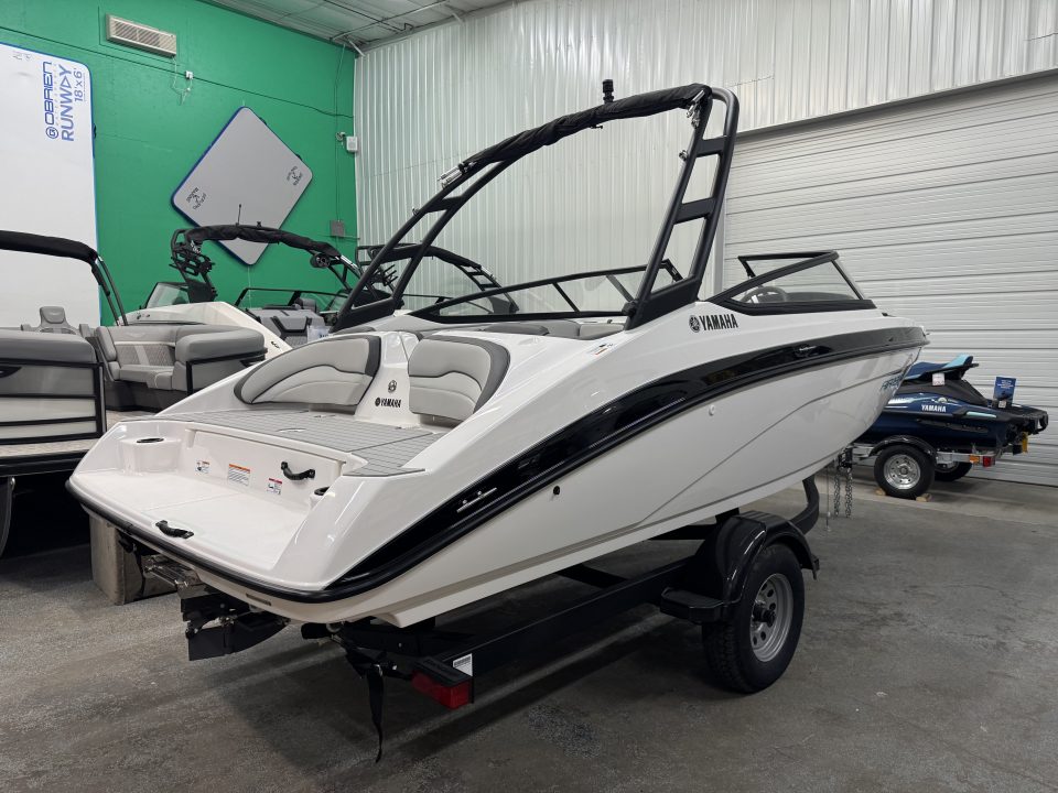 New 2026 Yamaha Boats AR 190 Jet Boat