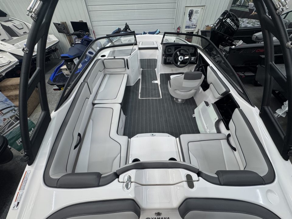 New 2026 Yamaha Boats AR 190 Jet Boat
