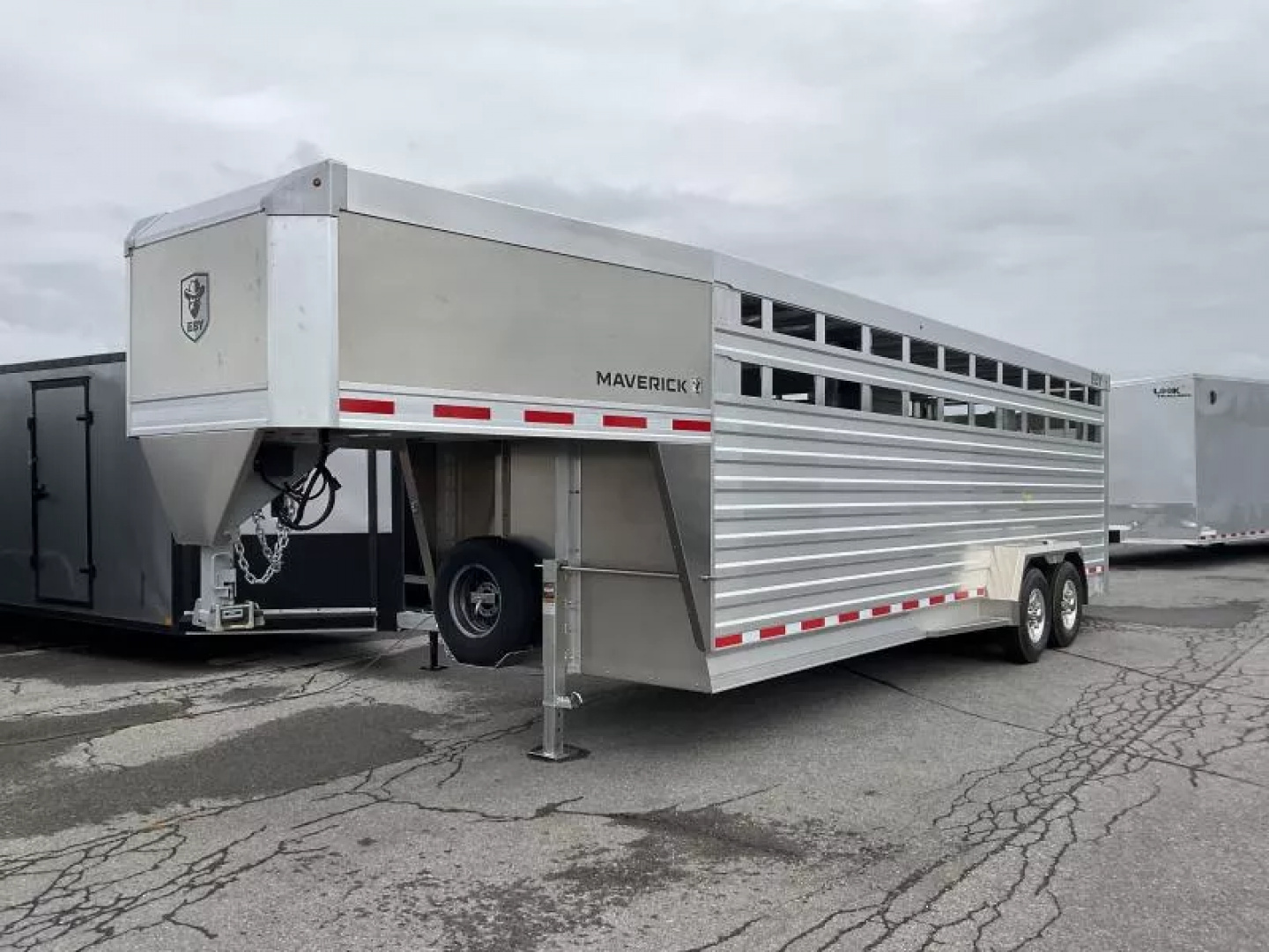 New 2026 EBY Trailers 83x24 14K Gooseneck Stock / Stock Combo Trailer