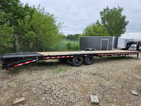 New 2026 Norstar FXG0240102 Deckover Trailer