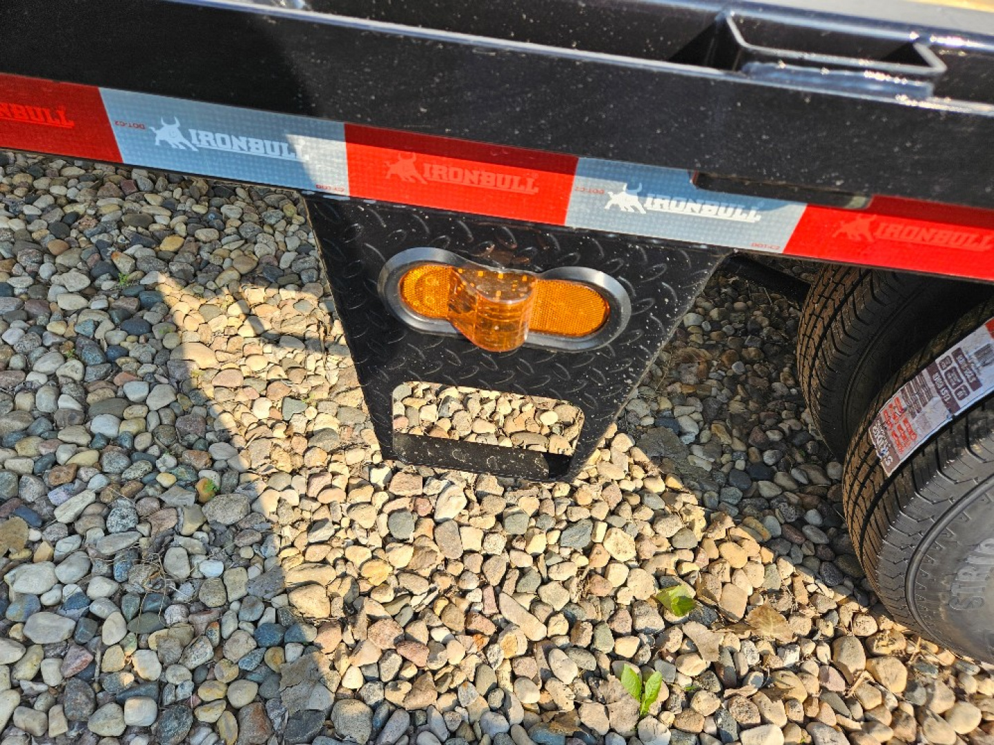 New 2026 Norstar FLG0230102 Deckover Trailer