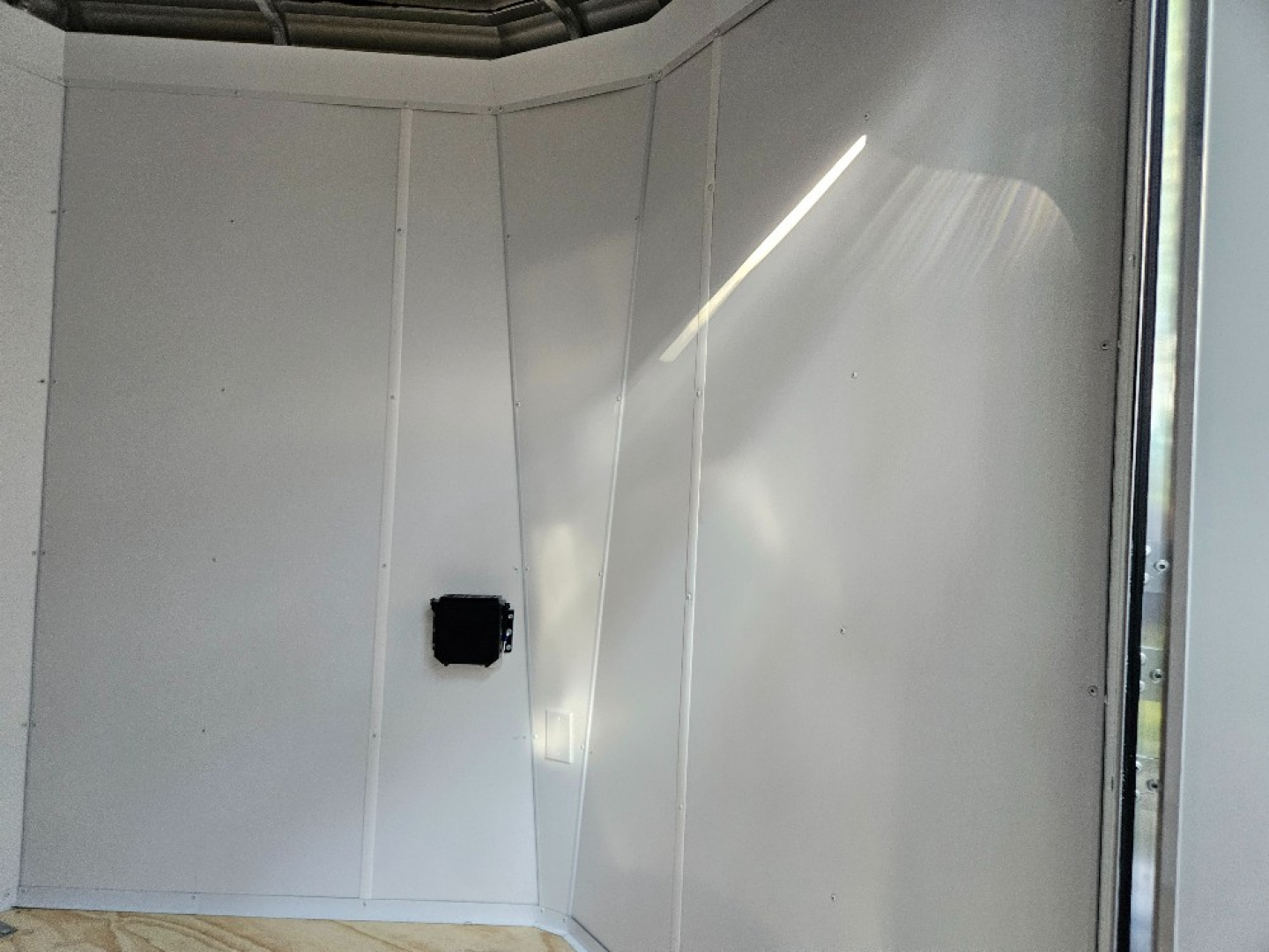New 2025 NEO Trailers NAE1475TR6 Cargo / Enclosed Trailer