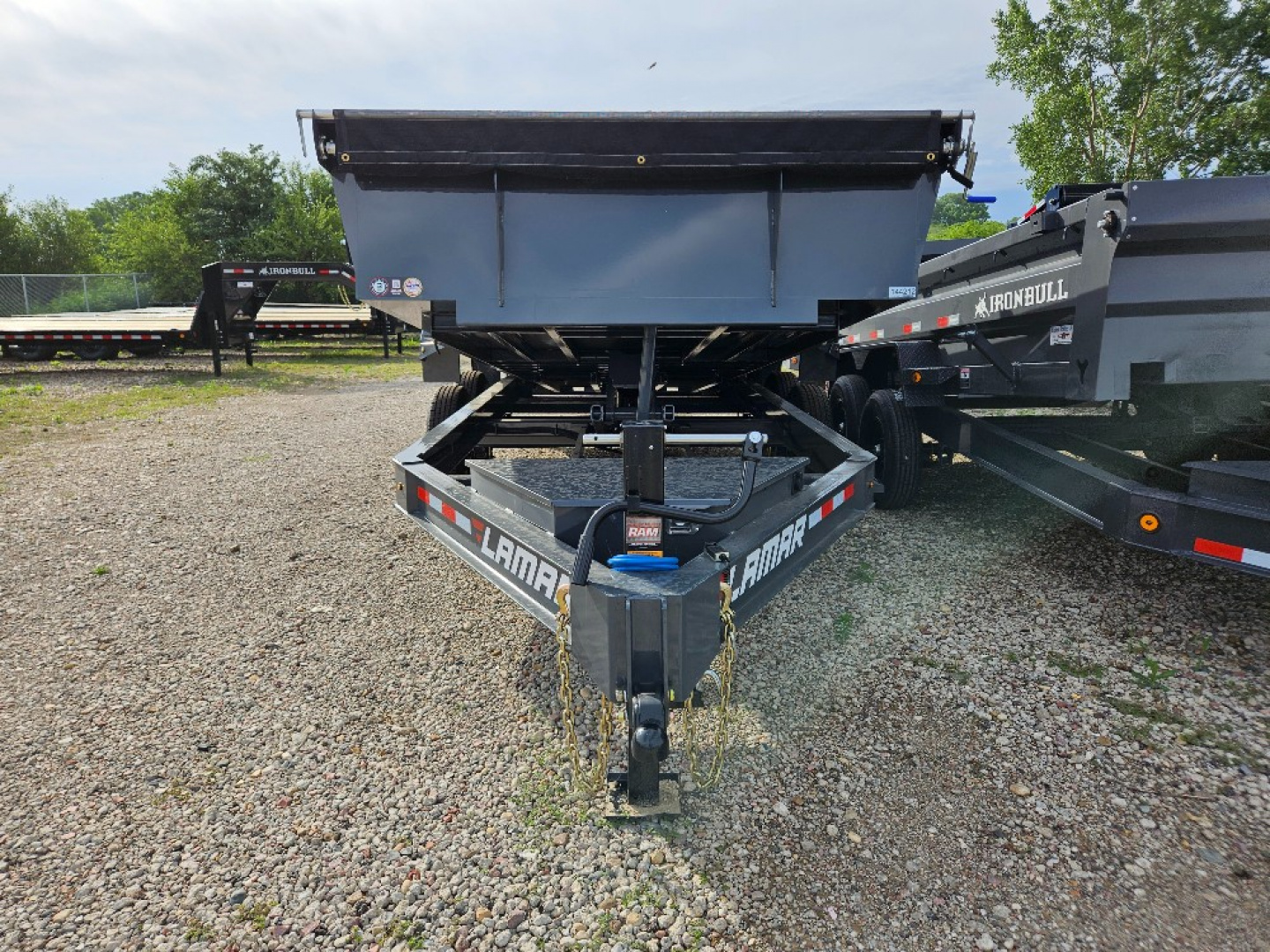 New 2026 Lamar Trailers DL831627 Dump Trailer