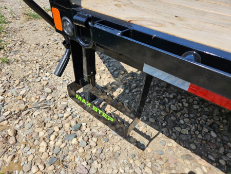 New 2025 Load Trail PS0224072 Deckover Trailer