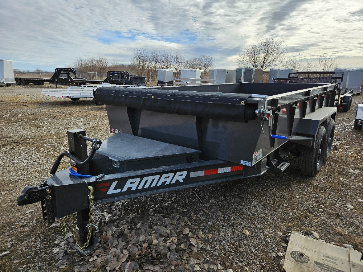 New 2025 Lamar Trailers DL831427 Dump Trailer