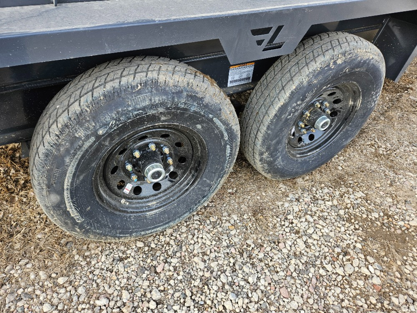 New 2025 Lamar Trailers DL831427 Dump Trailer