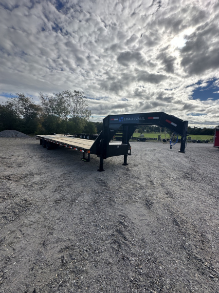 New 2026 Load Trail 34' Tandem Low-Pro Gooseneck w/Hyd. Dove Equipment Trailer