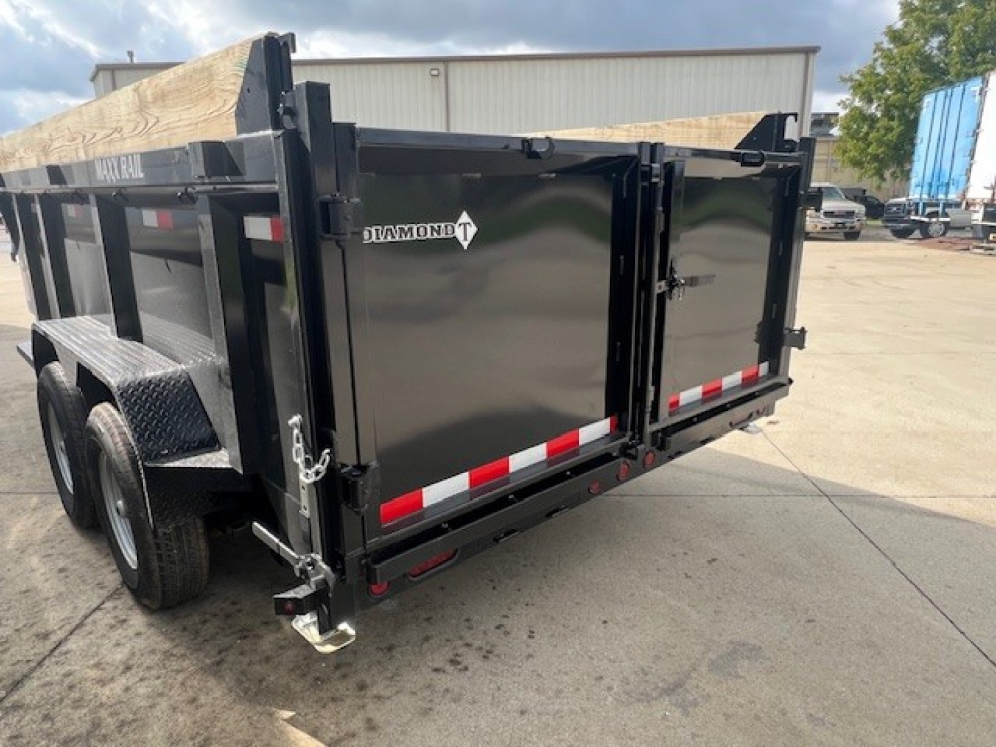 New 2026 Diamond T 83x14 14K 36" Sides Telescopic Dump Trailer